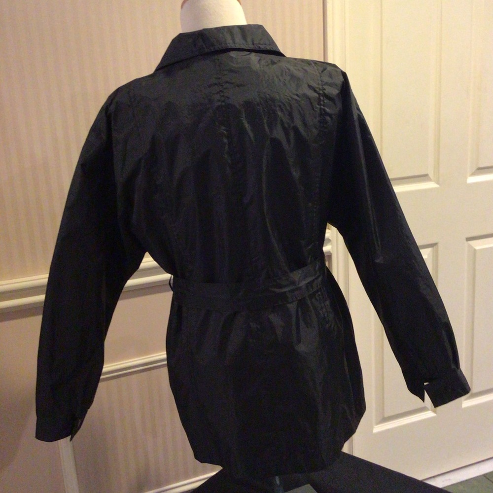 💕Host Pick💕⬇️PD⬇️NWOT Hennes Black collared nylon lined jacket water repellent - Picture 3 of 6